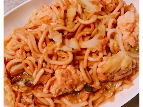 やわらか蒸しハンバーグのちゃんちゃん焼き風うどん♪